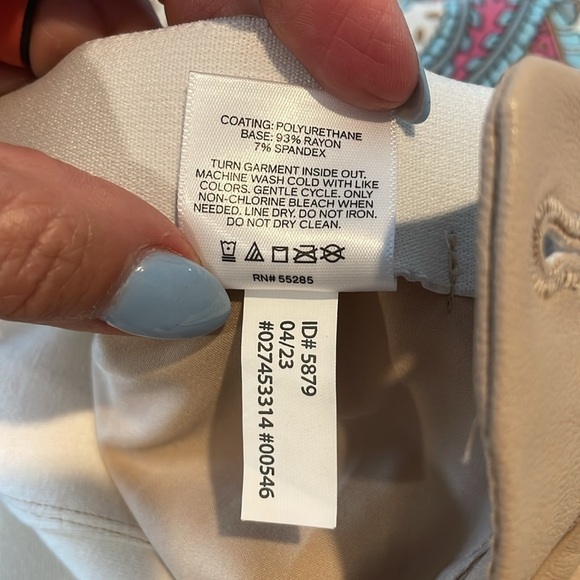 Express Faux Leather Pants NWOT Size 4 Tan Tapered leg Darts Pockets Neutral - Picture 14 of 15